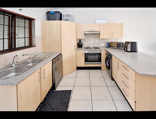 1 BEDROOM APARTMENT TO LET IN PAULSHOF
